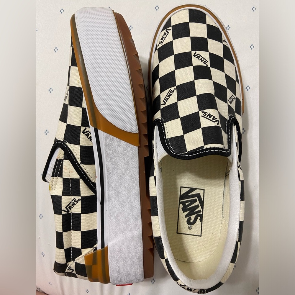 Vans checkered platform gum bottomed shoes